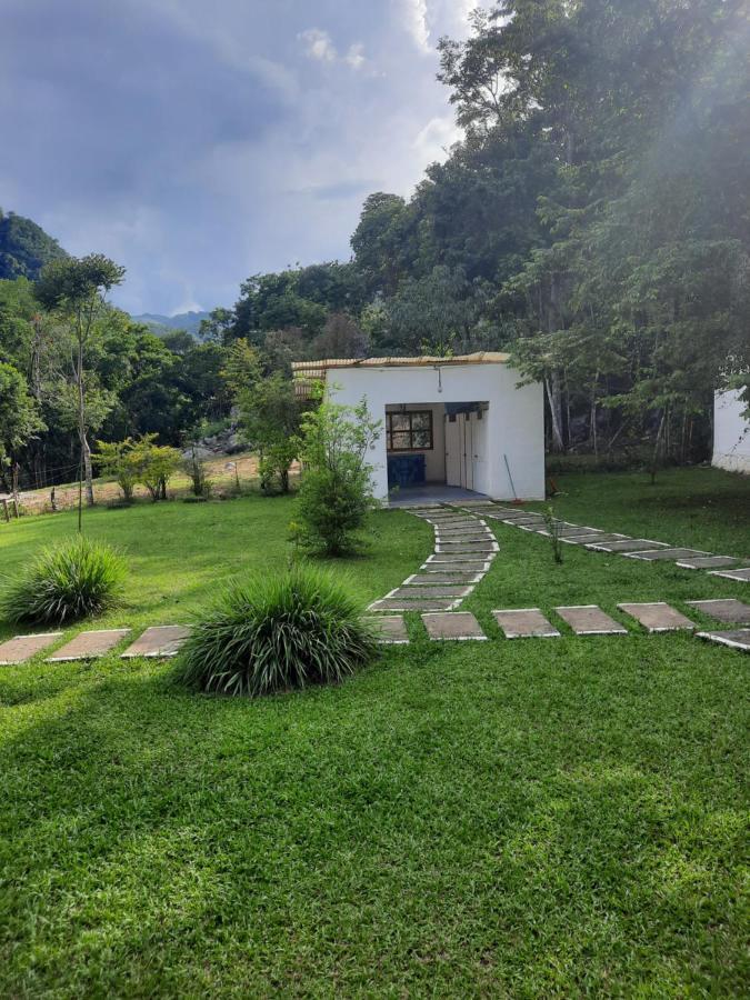 Pachamaya River Hostel Lanquín Exteriör bild