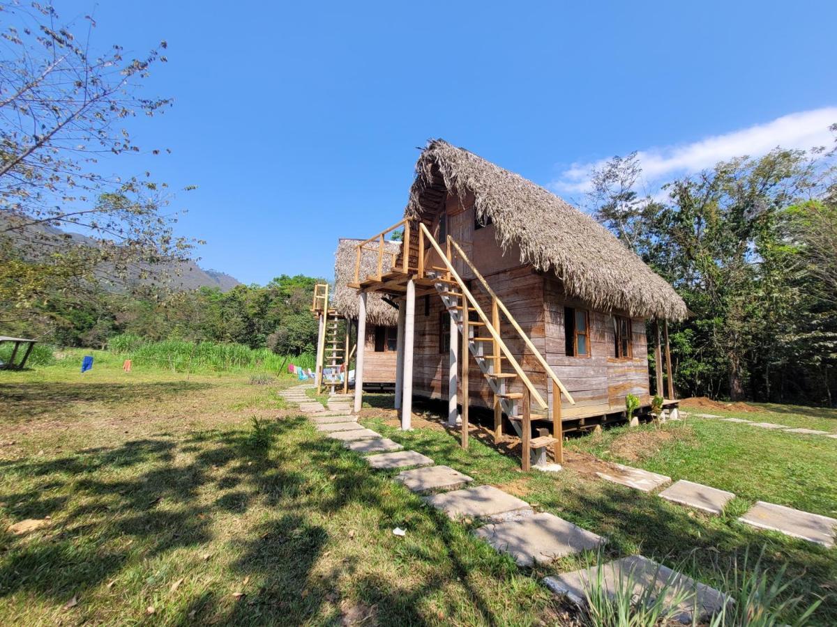Pachamaya River Hostel Lanquín Exteriör bild