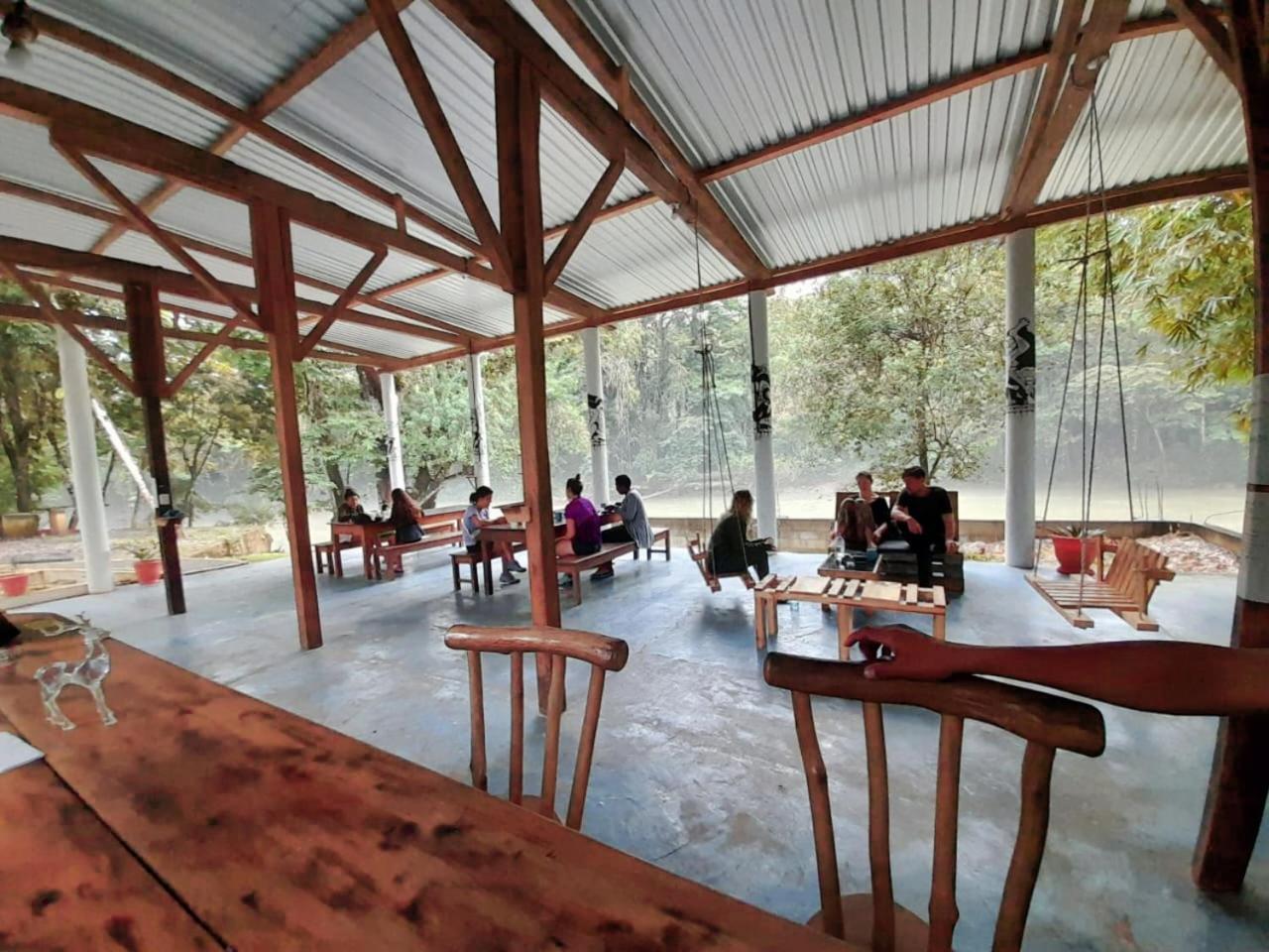 Pachamaya River Hostel Lanquín Exteriör bild