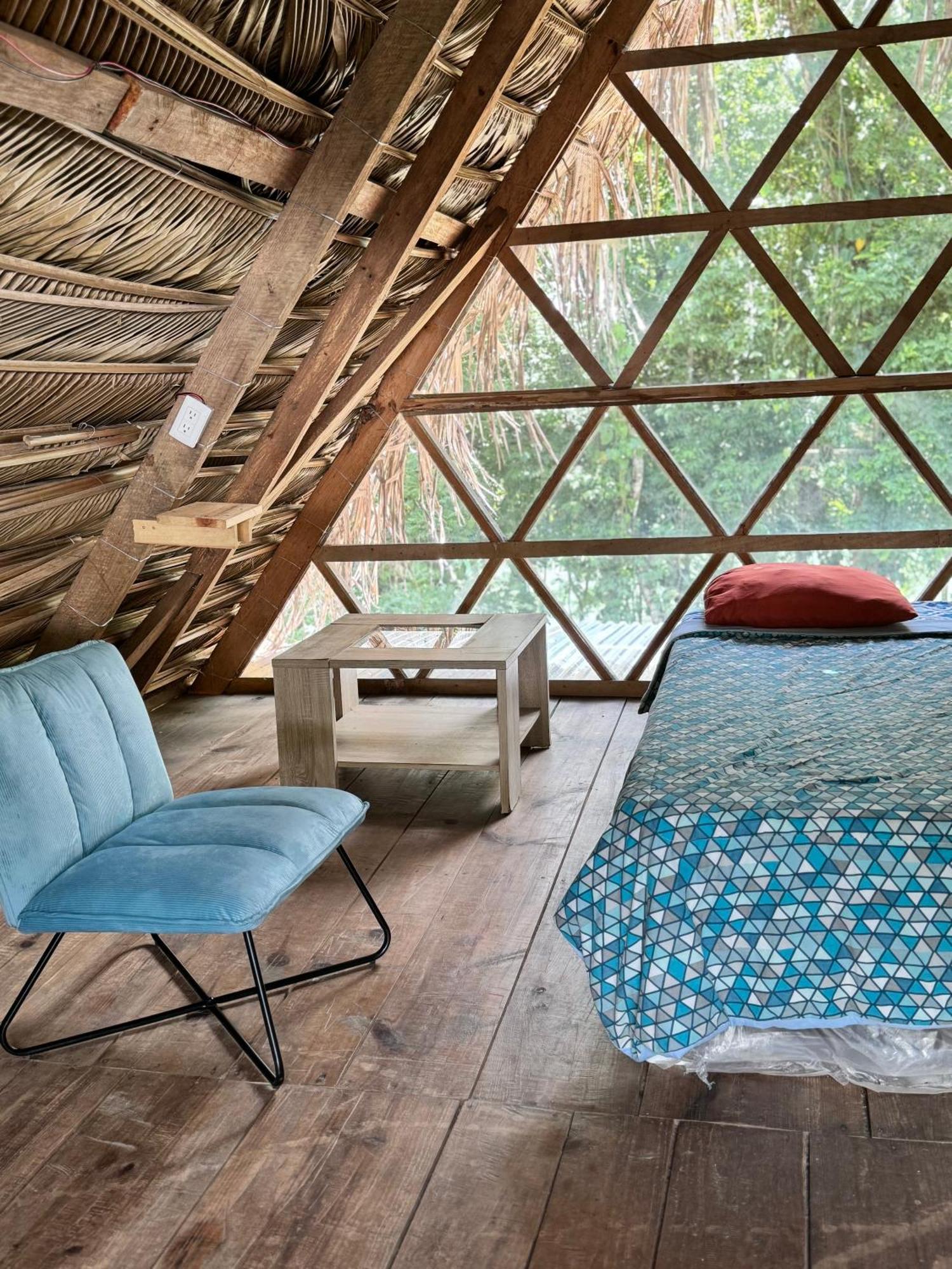 Pachamaya River Hostel Lanquín Exteriör bild
