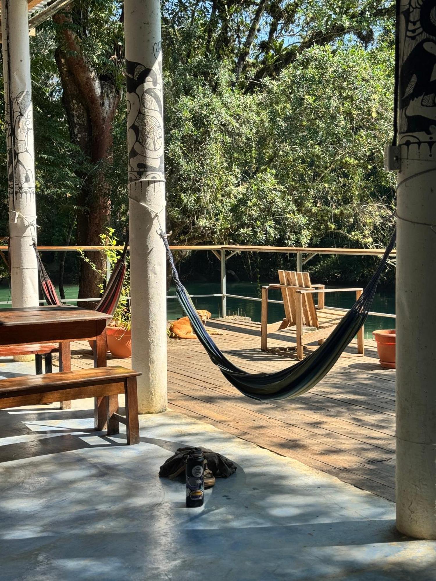 Pachamaya River Hostel Lanquín Exteriör bild