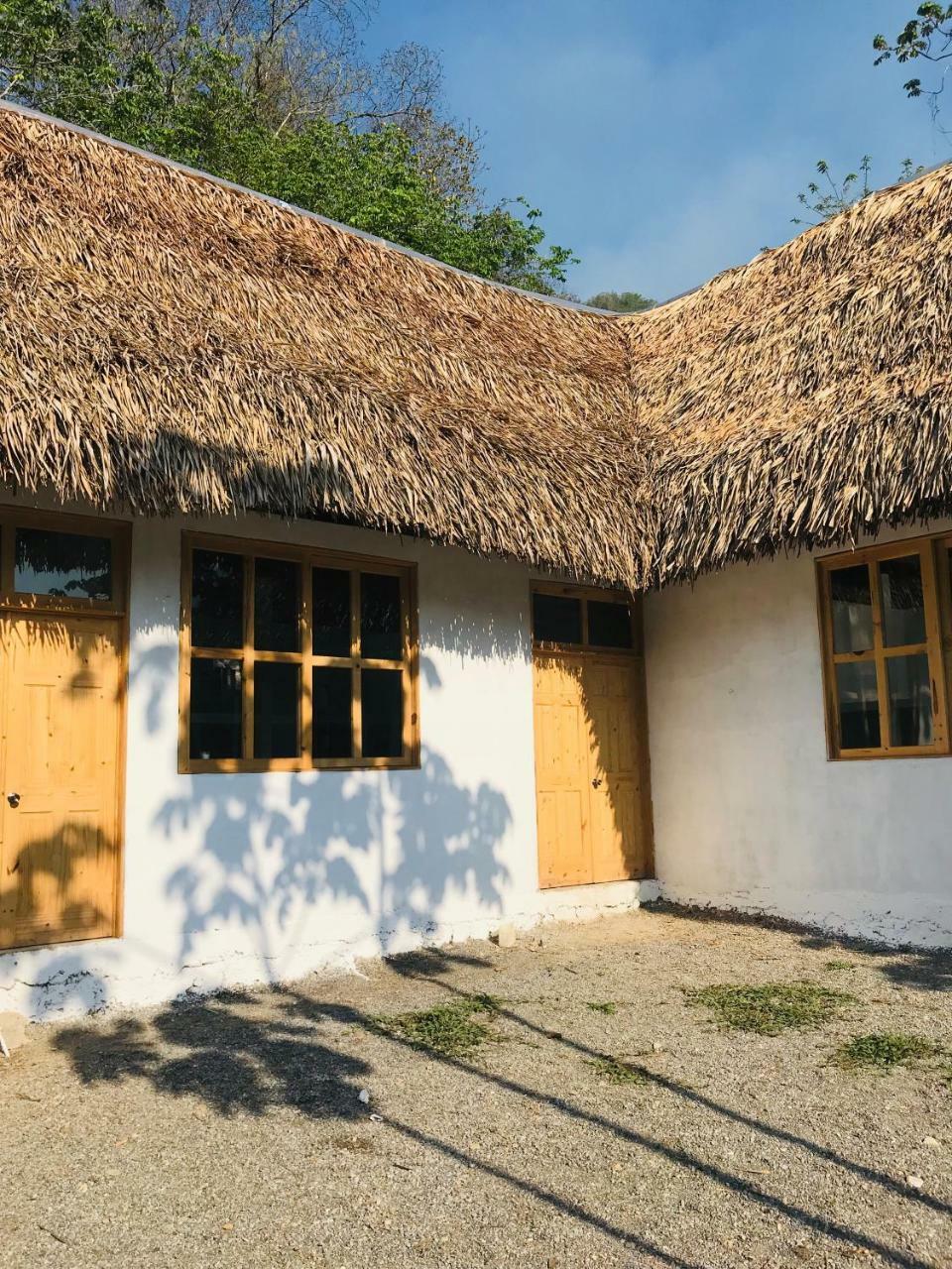 Pachamaya River Hostel Lanquín Exteriör bild