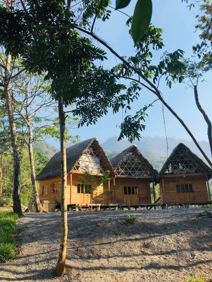 Pachamaya River Hostel Lanquín Exteriör bild